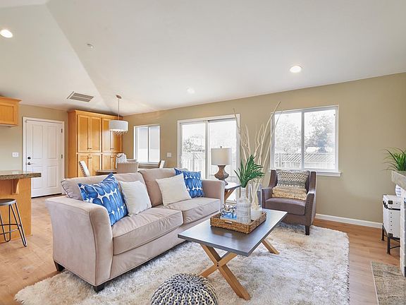 3rd image of 1248 Diana Dr