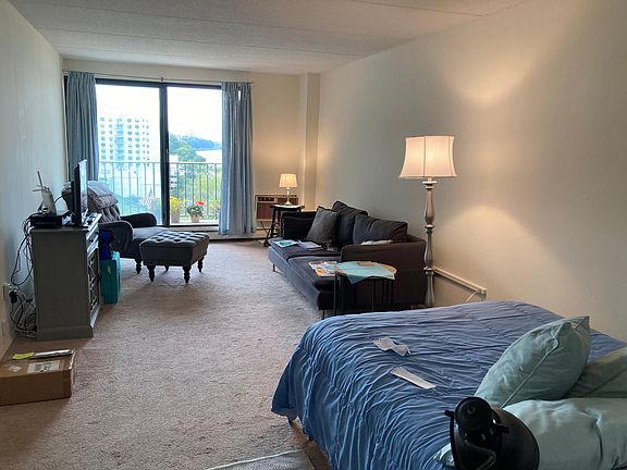 4th image of 1155 Warburton Ave APT 7P