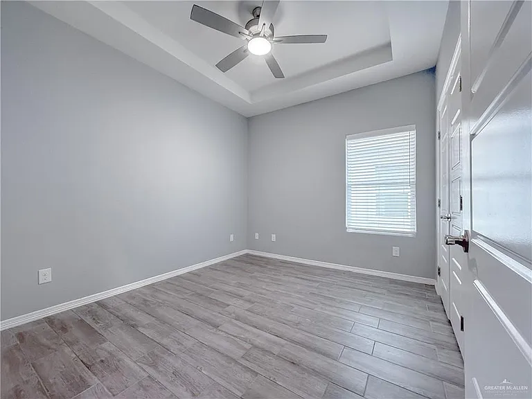 444 E Acacia St #3 — Photo 6