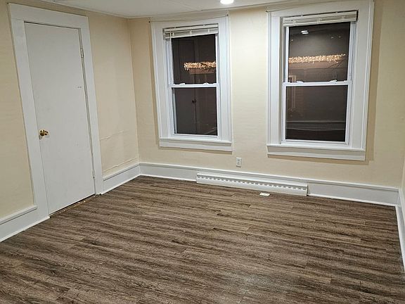5th image of 17-19 Allen St #17