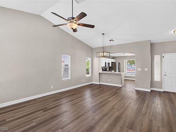 4th image of 4107 Cutting Horse Ave