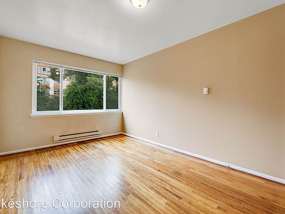 5th image of 3320 Claremont Ave S #11314019