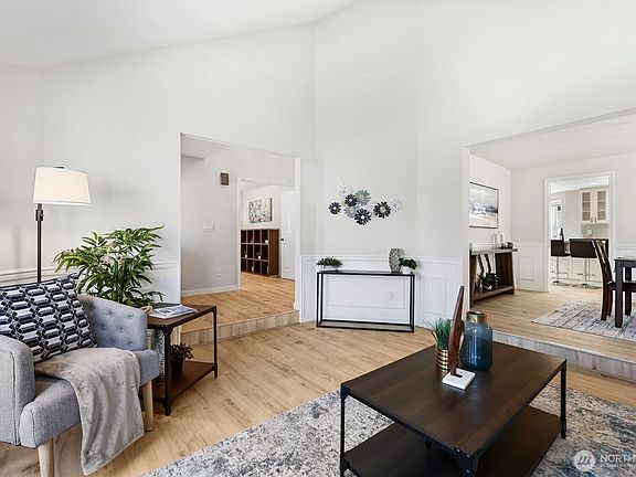 4th image of 4615 SW 329th Way