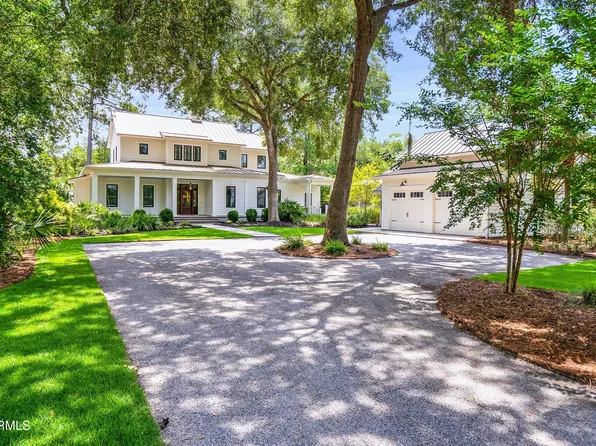 575 Distant Island Dr, Beaufort, SC 29907