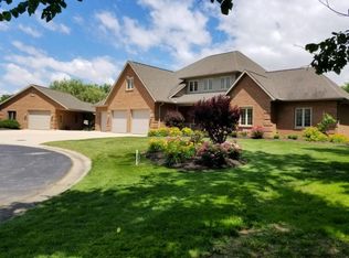 5410 Golden Pond Dr, Celina, OH 45822