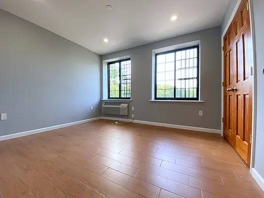 Rented by Douglas Elliman | media 15