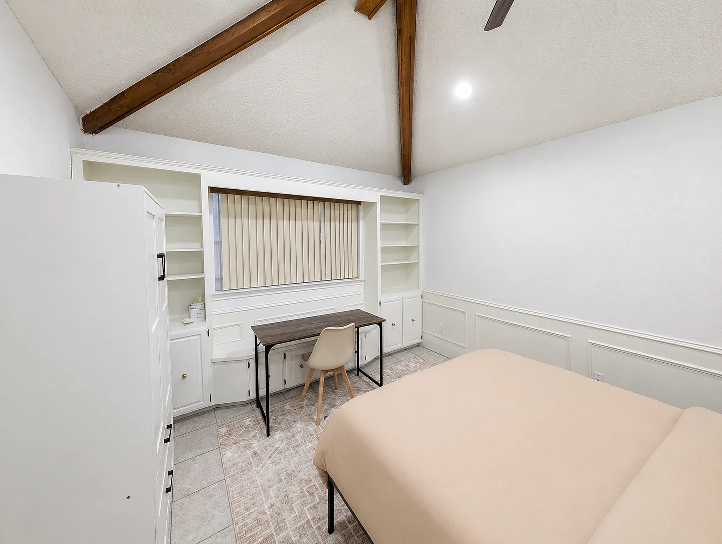1 bed, 1962 sqft, $795 — Photo 3