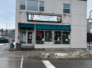 81 Beech St #2, Ottawa, ON K1S 3J7