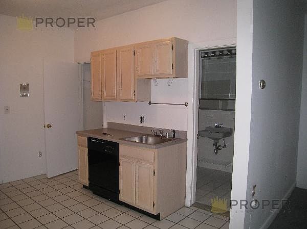 2nd image of 58 Evergreen St