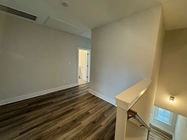 714 Jamescroft Way — Photo 10