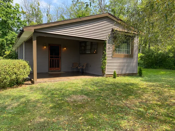 777 Western Rd, Castleton, NY 12033