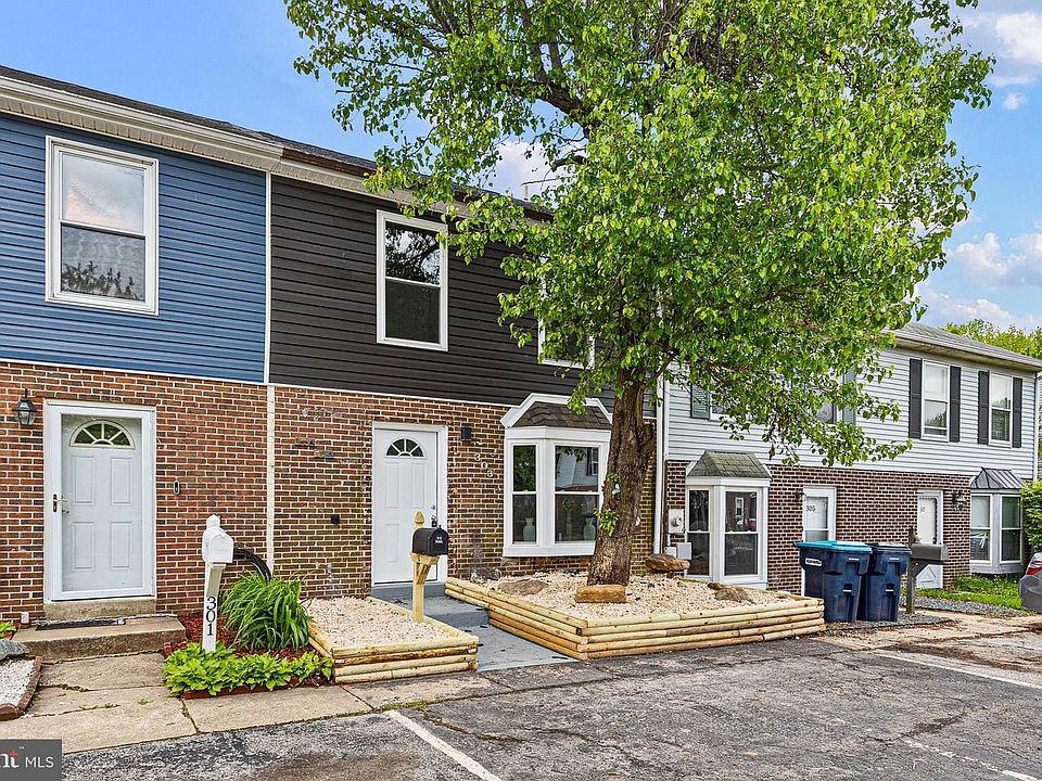 1st image of 303 Thayer Ct