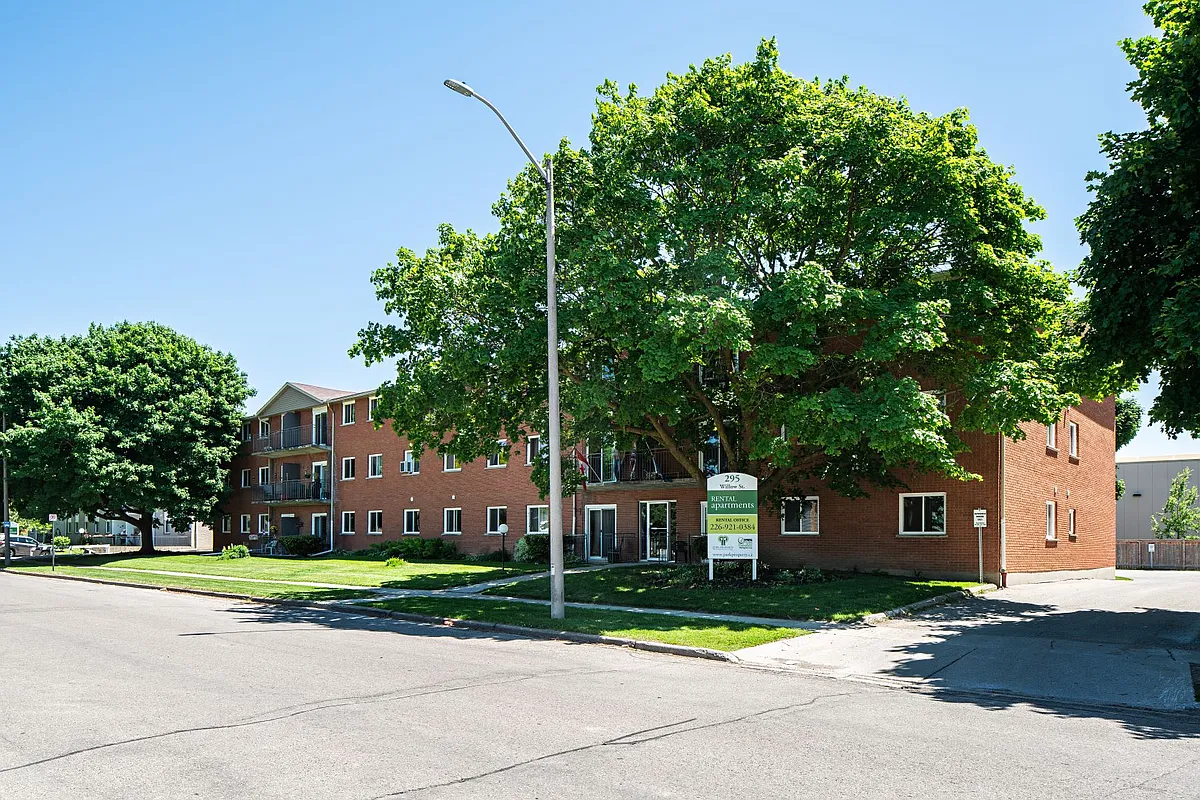 Building Photo - 295 Willow St