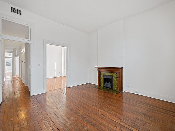 3rd image of 508 Greenup St #4