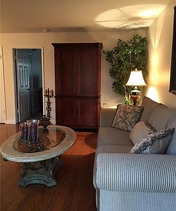 4th image of 26701 Quail Crk APT 39