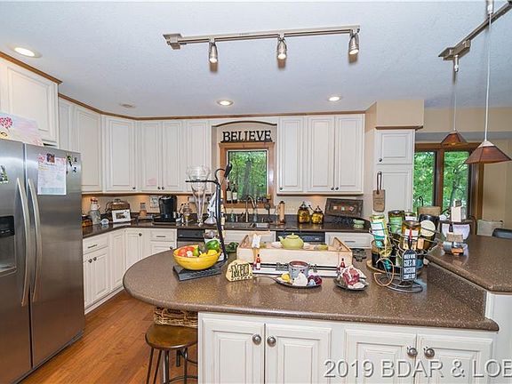3rd image of 809 Foxhead Shores Dr