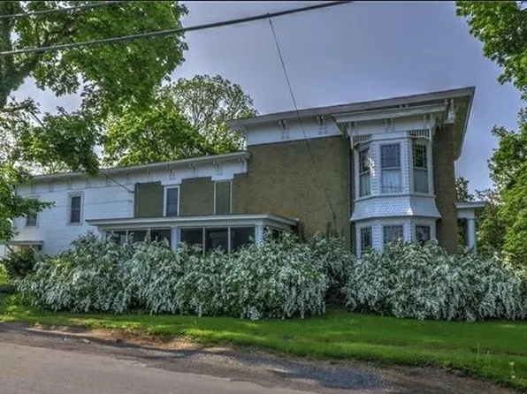 114 S Cayuga St, Union Springs, NY 13160