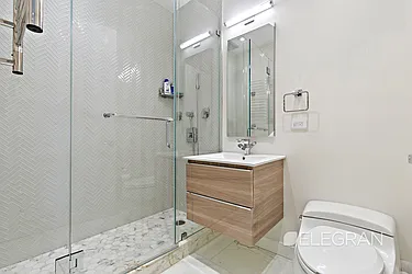 Rented by (Legacy) Elegran