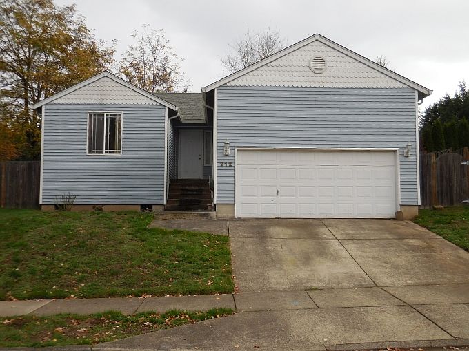 1st image of 212 NE 49th Ave