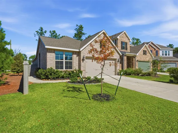 15623 Red Panda Rd, Conroe, TX 77302