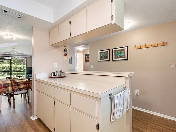 4th image of 933 Capri Isles Blvd APT 45