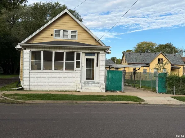409 S Louisa St, Peoria, IL 61605