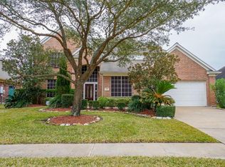 9110 Stoney Lake Dr, Houston, TX 77064