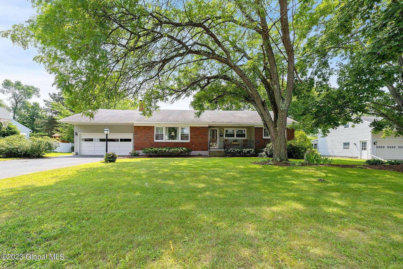 1st image of 16 Kelly Avenue