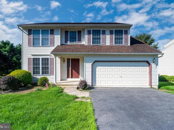 1026 Christina Dr, Leesport, PA 19533