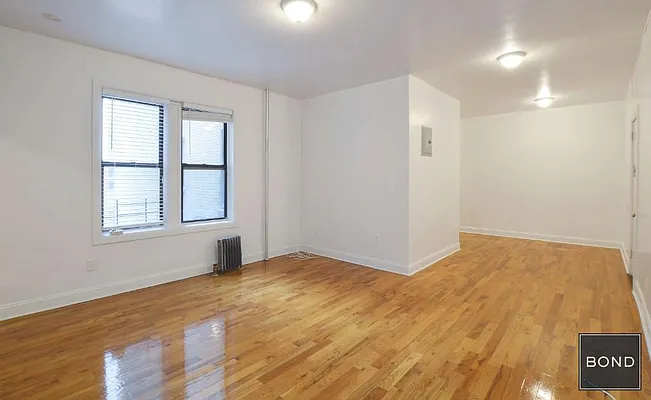 Rented by Bond New York | media 9