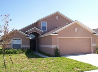 3931 Hillingdon Rd, Tavares, FL 32778