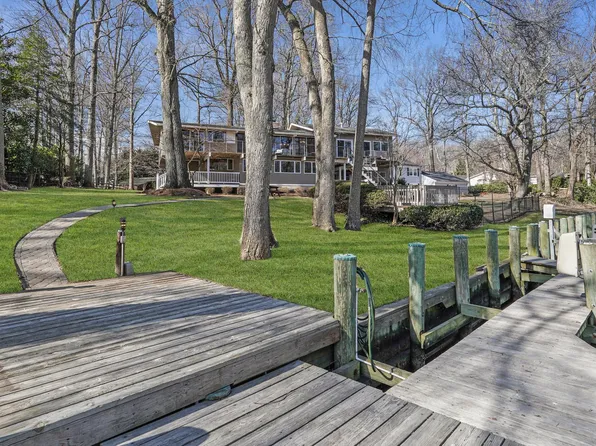 2109 Harbor Dr, Annapolis, MD 21409