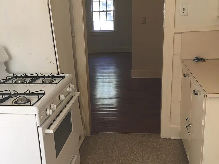 1069 Poplar Blvd — Photo 10