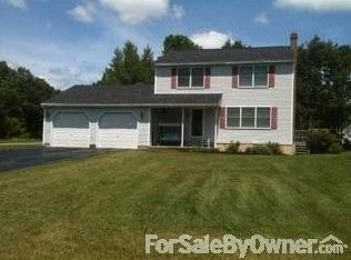 12 Court St, Winslow, ME 04901