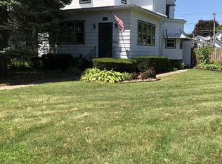 536 4th Ave S, Clinton, IA 52732