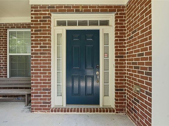 3rd image of 2786 Staunton Dr