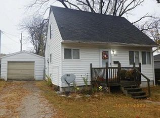 1407 Crescent St, Ames, IA 50010