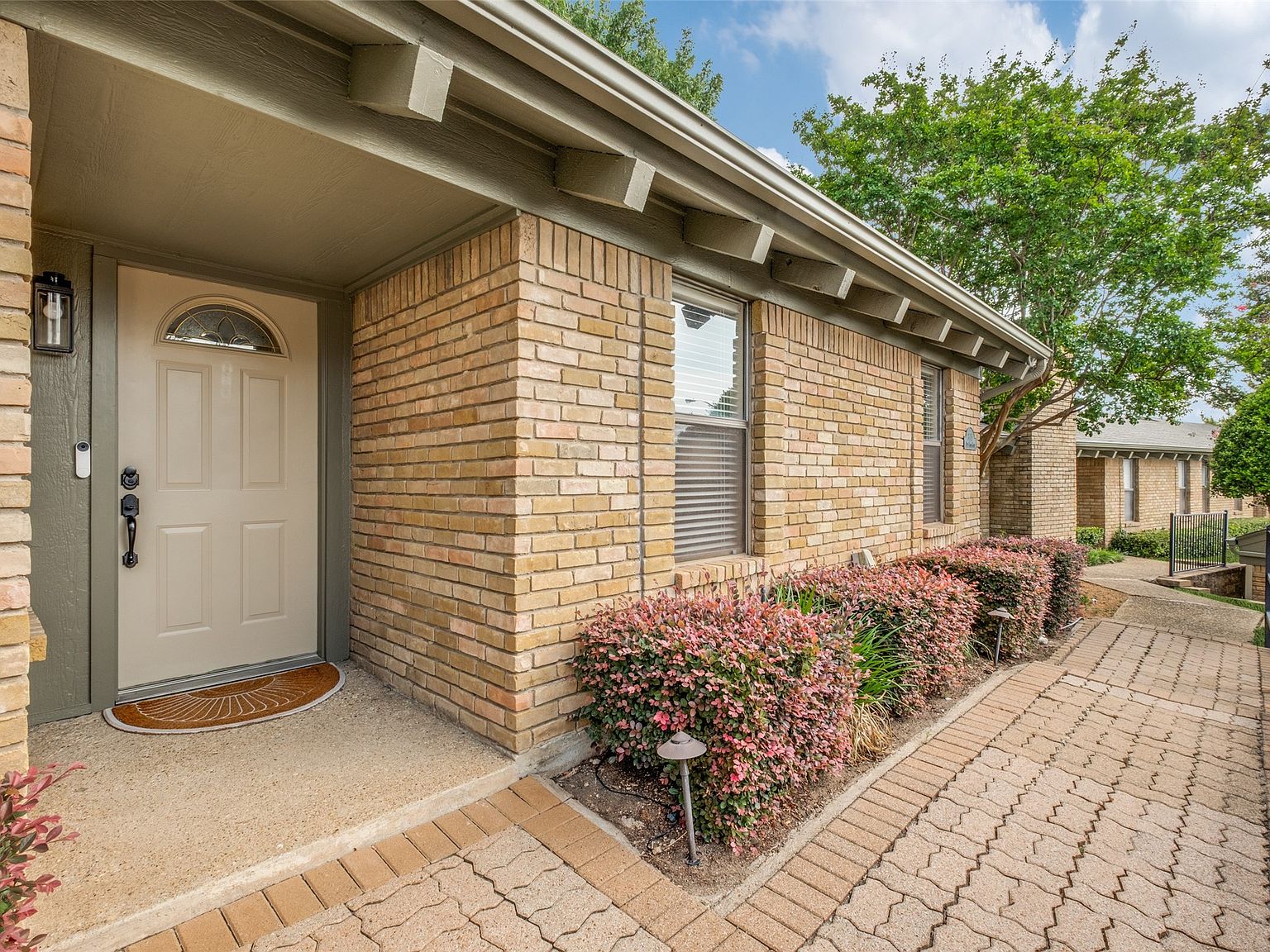 8415 Old Moss Rd, Dallas, TX 75231 | Zillow