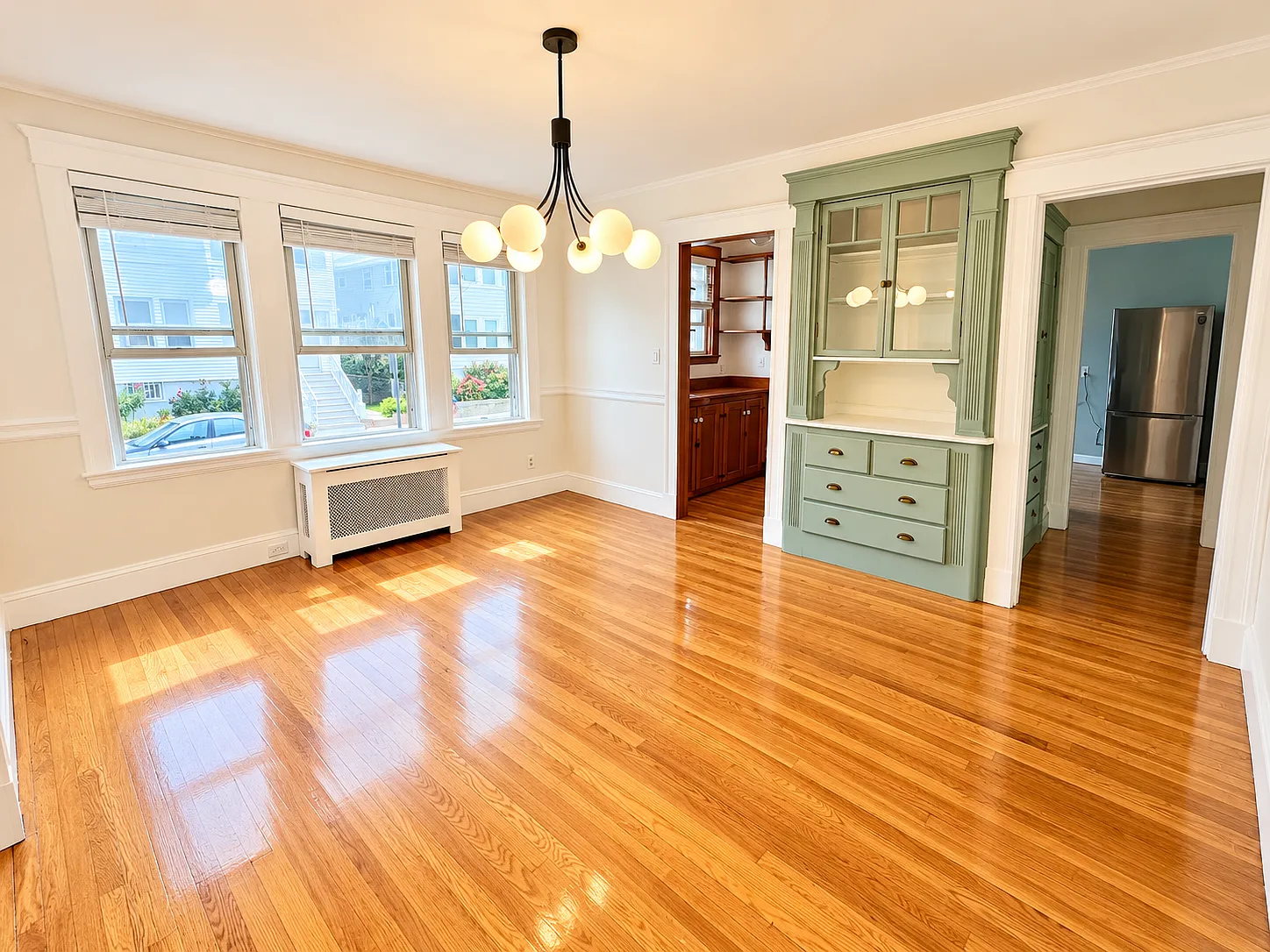 2 bed, 1300 sqft, $3,200 — Photo 3