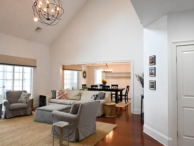 4 Wimbledon Cir — Photo 24