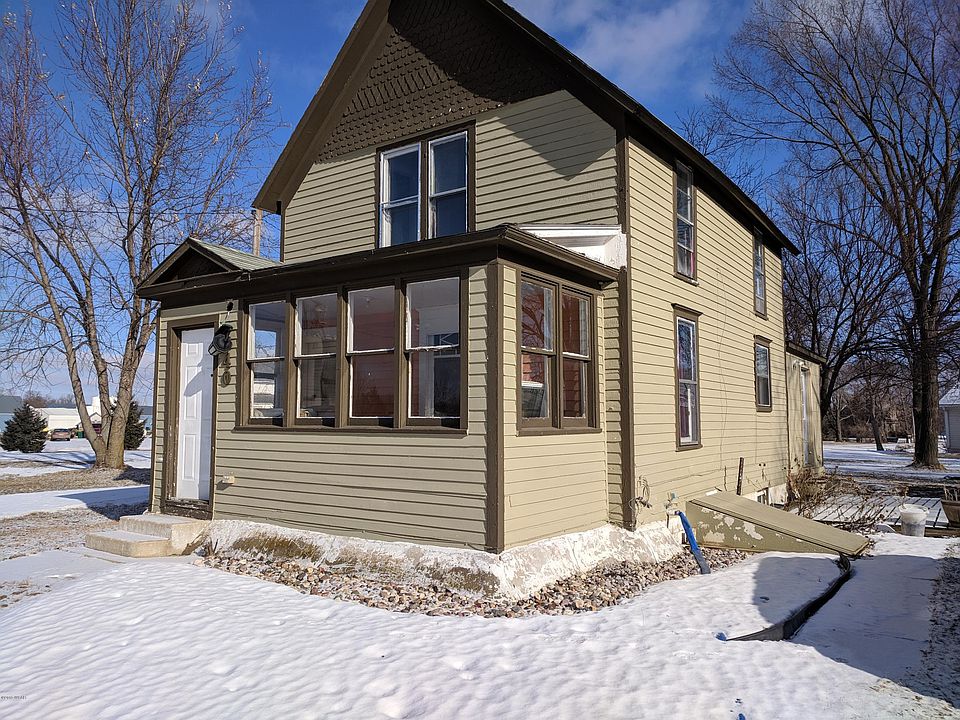 1st image of 340 9th St S