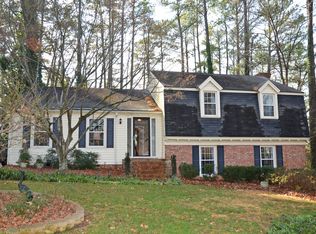 933 Northbrook Dr, Raleigh, NC 27609