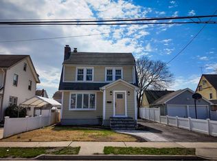 50 E Saint Marks Place, Valley Stream, NY 11580