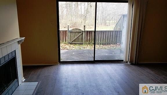 2nd image of 191 Hampshire Dr #0