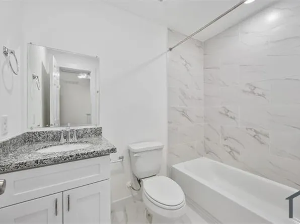 8222 Bigwood St #B, Houston, TX 77078