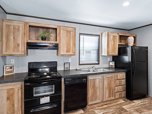 3rd image of 1205 W Circle Dr Trlr 11