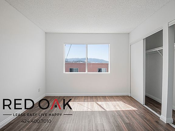 4th image of 10346 Commerce Ave APT 6