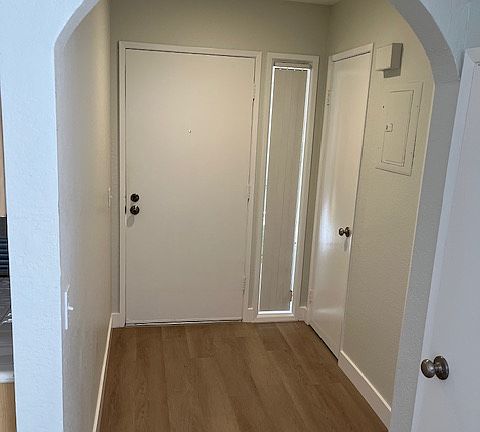 2nd image of 23276 La Mar #115C