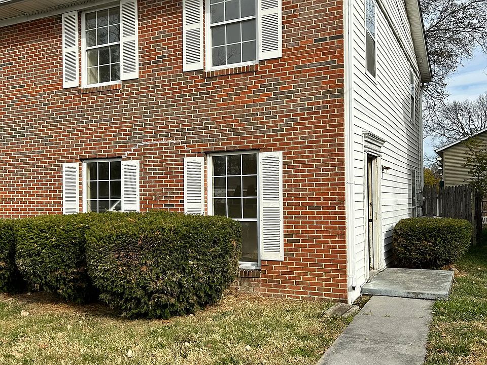 1st image of 326 Beau St