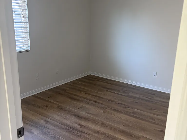 36305 Clearwater Ct — Photo 18